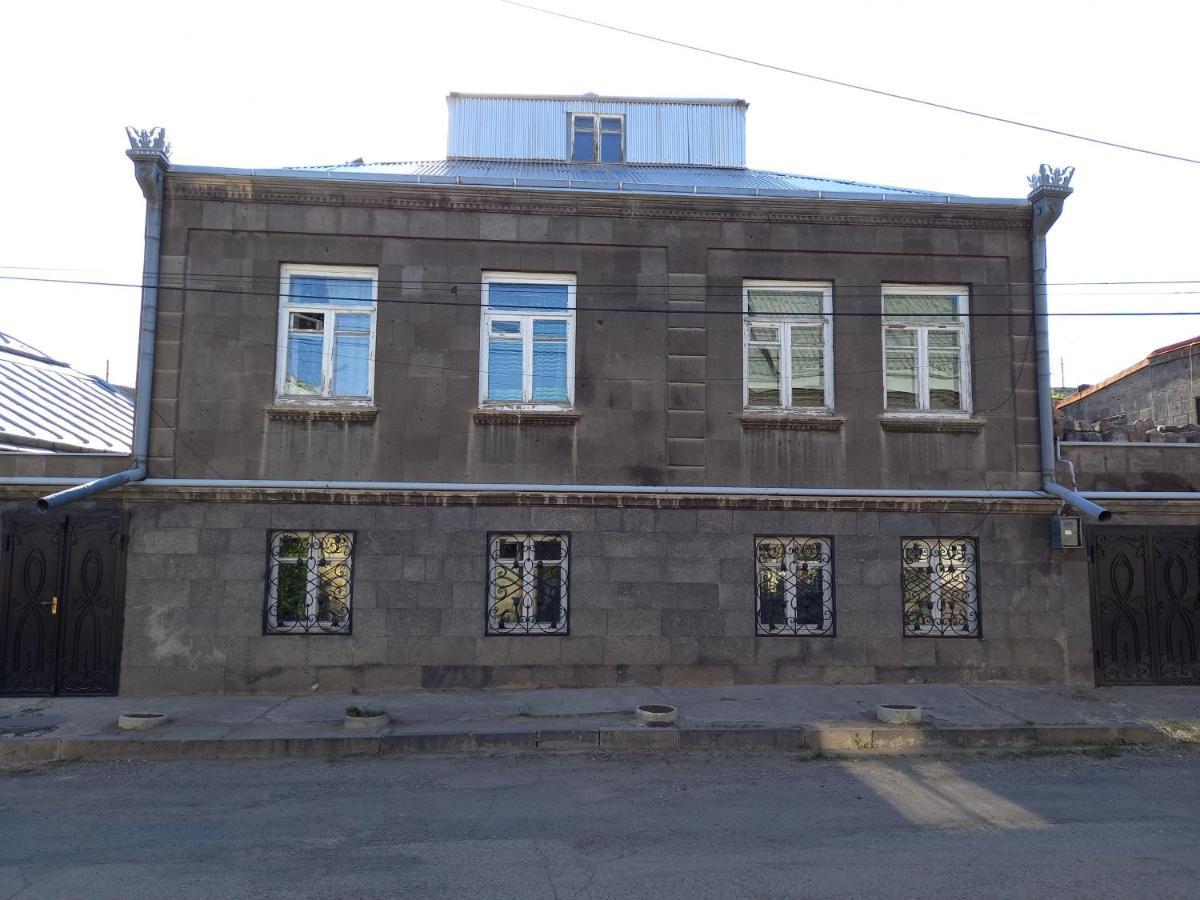 H.A.S.K Bed & Breakfast Gyumri Ngoại thất bức ảnh