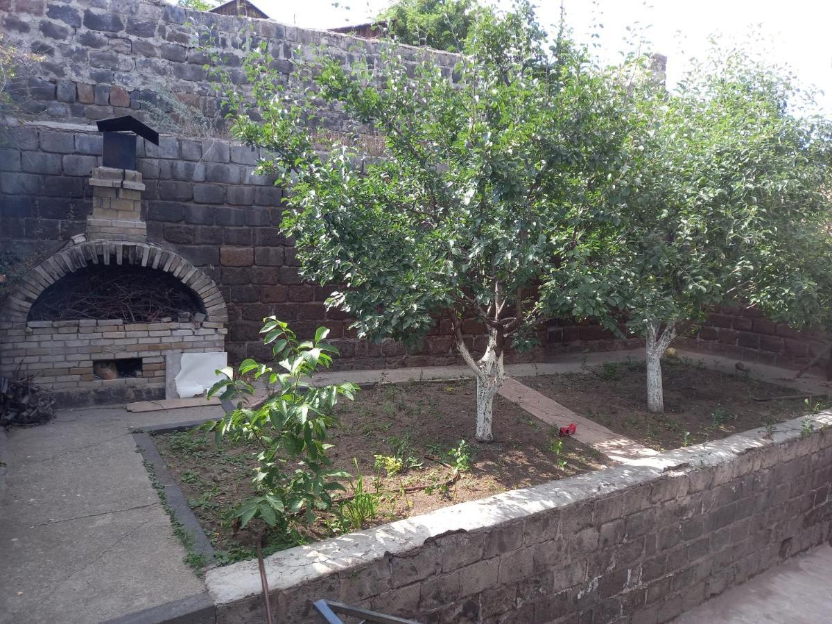 H.A.S.K Bed & Breakfast Gyumri Ngoại thất bức ảnh